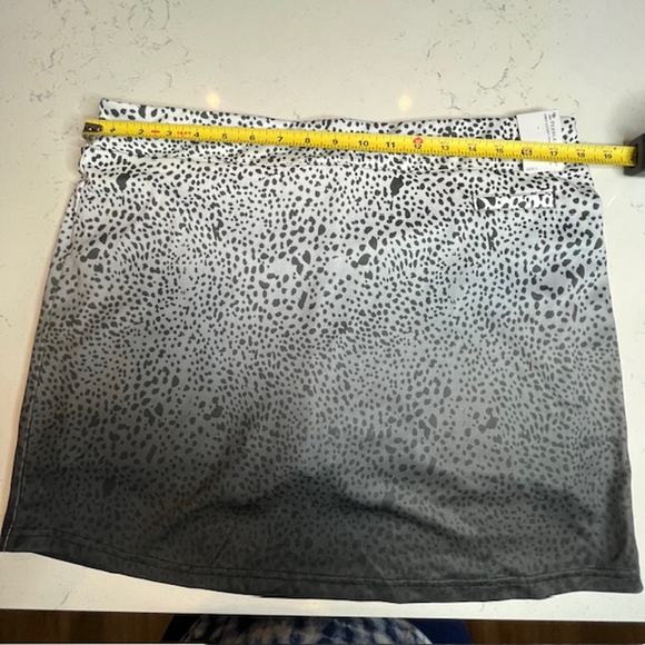 Pebble Beach NEW Dry-Luxe Performance Leopard Ombre Golf Skort Size Large - Picture 10 of 11